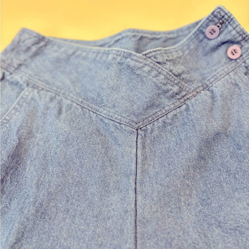Vintage Jeanne San Francisco women’s blue jeans, size 7.
